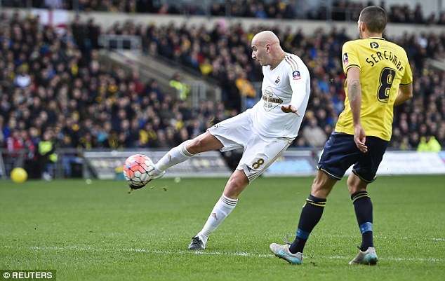 Jonjo Shelvy set to join Newcastle United