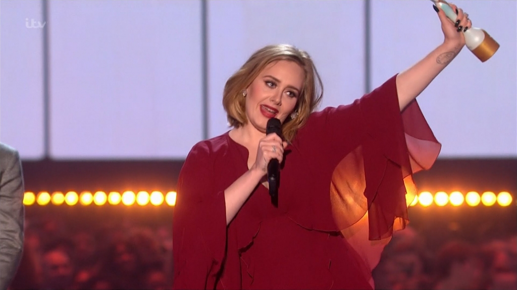 Adele Kesha Screenshot