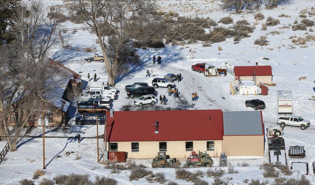 Anadolu Agency via Getty Images
The apparent splinter group of armed occupiers are refusing to leave the remote Malheur National Wildlife Refuge