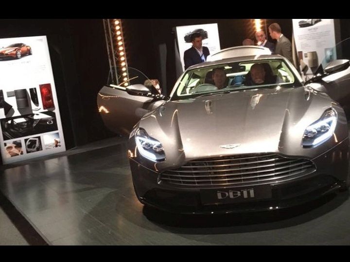 Aston Martin DB11