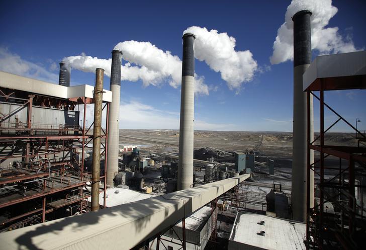 Supreme Court Halts Obama Power Plant 'Power Grab'