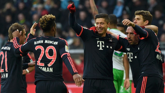 Bundesliga Bayern Munich charge past hapless Wolfsburg to extend lead