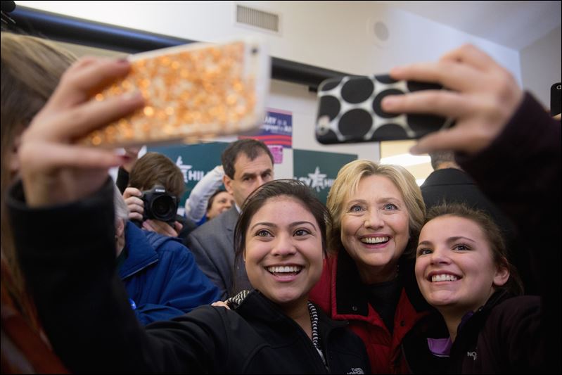 Iowa caucuses: Tight races for both parties