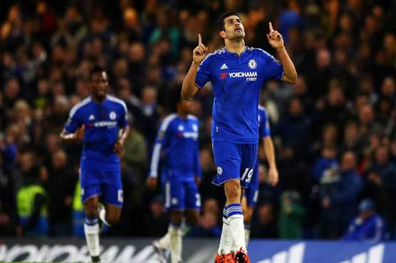 Costa strikes late as Chelsea holds Man United to 1-1 draw