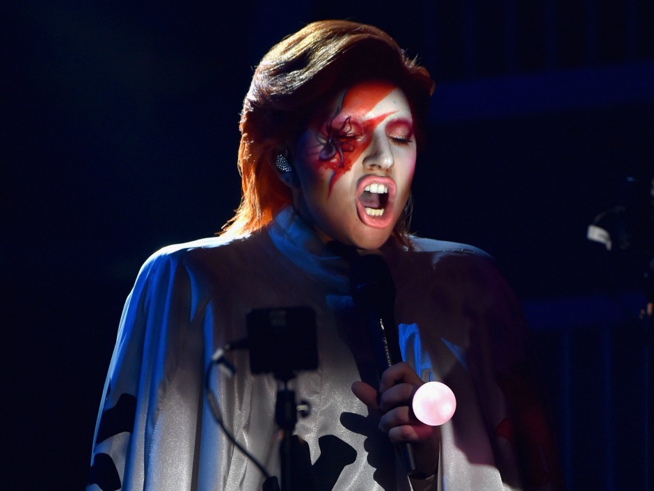 Gaga does Bowie at Monday's Grammys