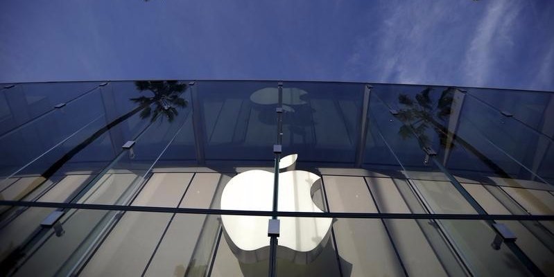 New poll shows support for Apple is slipping in their fight for privacy