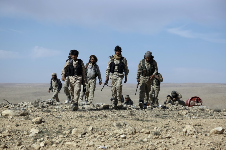 AFP  Delil Souleiman Fighters from the Syrian Democratic Forces gather on the outskirts of the town of al Shadadi in the northeastern province of Hasakeh