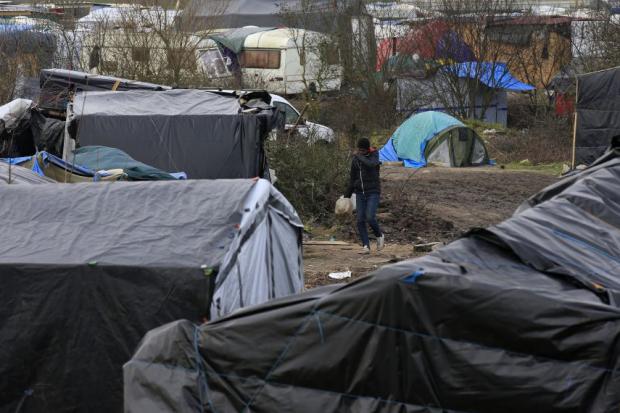 Calais 'Jungle' eviction delayed