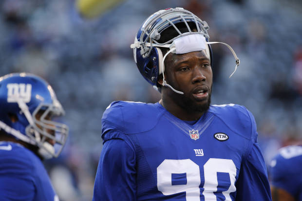 Giants&#039 Pierre Paul sues ESPN Schefter for posting records