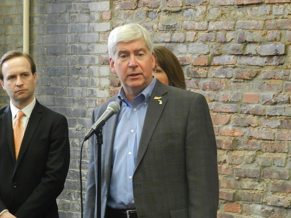 Gov. Rick Snyder announces the hiring of a firm to locate lead service lines in Flint