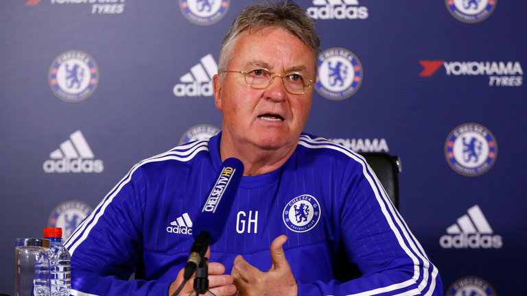 Guus Hiddink has fielded approaches from Chinese clubs