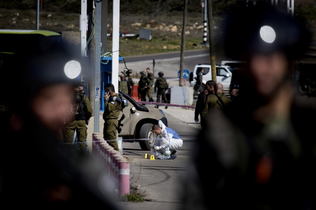 Palestinian officer killed after attacking 3 Israeli soldiers