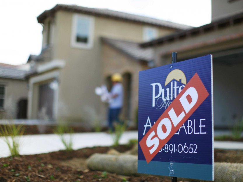 US new home sales slump in January