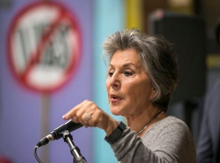 U.S. Sen. Barbara Boxer called Friday for third-party air quality testing to confirm that a massive natural gas leak near Los Angeles has been permanently sealed and it's safe for residents to return home