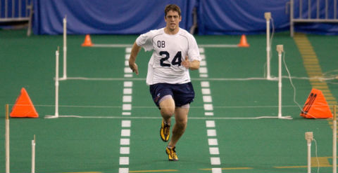 Aaron Rodgers runs at the combine