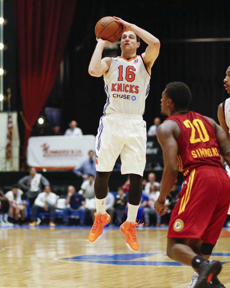 Glens Falls High graduate Jimmer Fredette puts up a shot for the Westchester Knicks of the NBA Development League