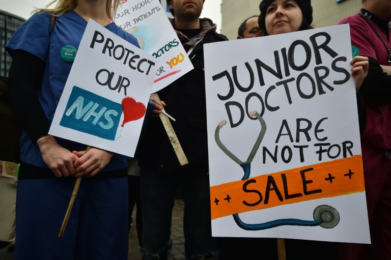 Justin Madders asks Jeremy Hunt if he personally rejected deal which would have prevented junior doctors strike