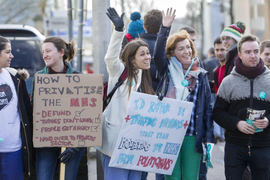 Junior doctors across Sussex walk out in second day of strike action