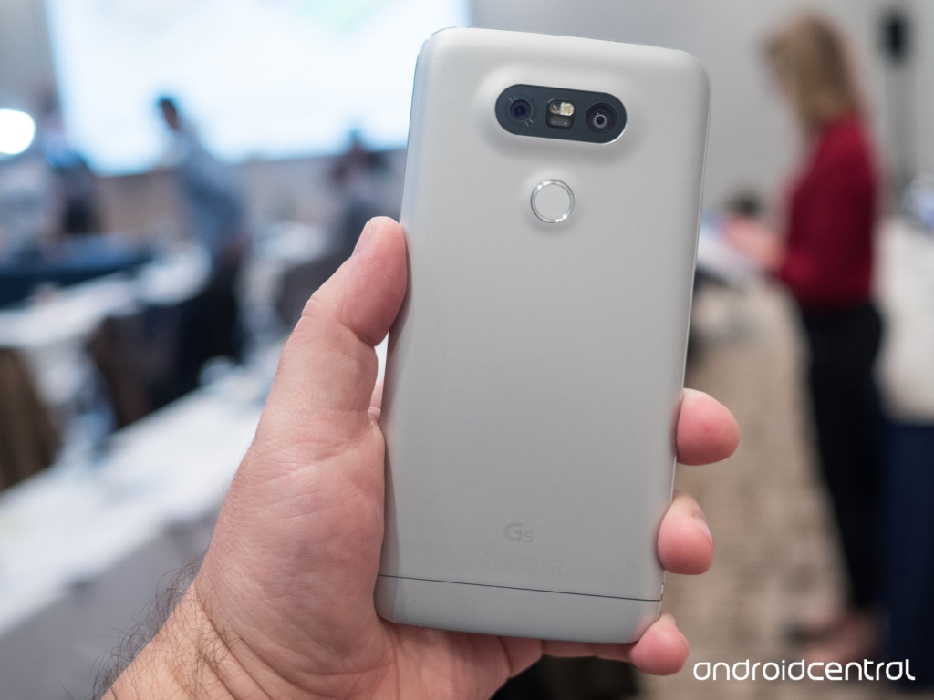 LG G5 Takes Modular Smartphones Mainstream