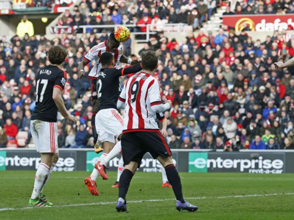 Lamine Koné’s header went in off David de Gea to give Sunderland a late 2-1 victory Reuters