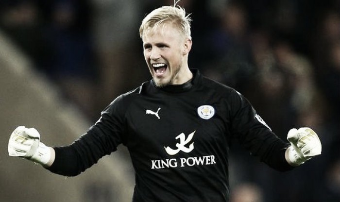 Kasper Schmeichel rewarded with Player of the Month nomination