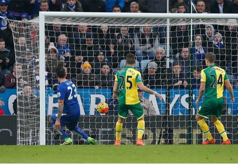 Leonardo Ulloa left slotting in the crucial goal for Leicester