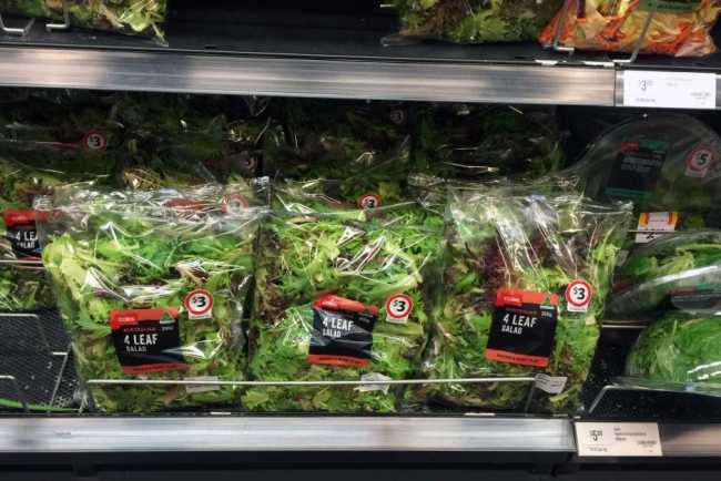 Australian retailers recall lettuce