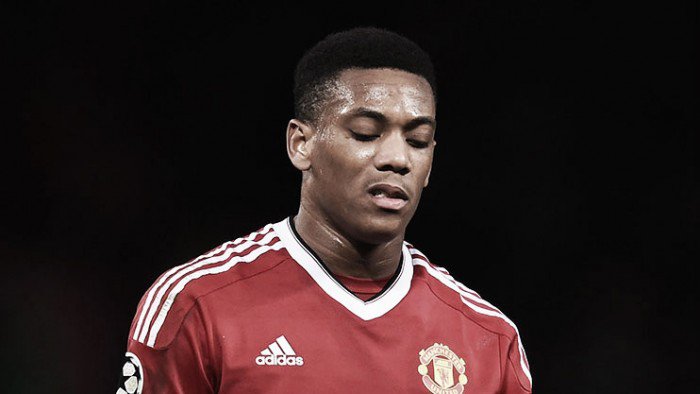 Anthony Martial injury 'not too heavy&#039, says van Gaal