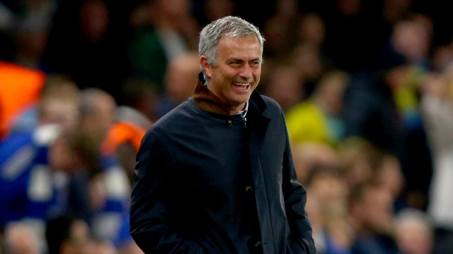 Manchester United hold talks with Jose Mourinho in bid to replace Van Gaal