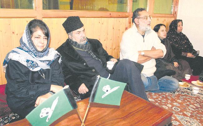 Mehbooba talks tough on alliance    
                       
        Mehbooba along with senior party leaders on Sunday