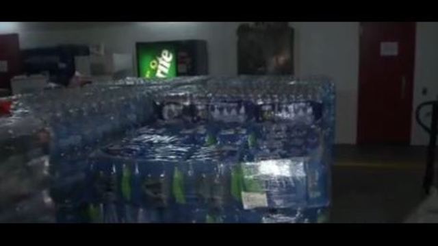 State workers in Flint got water coolers before water crisis was acknowledged