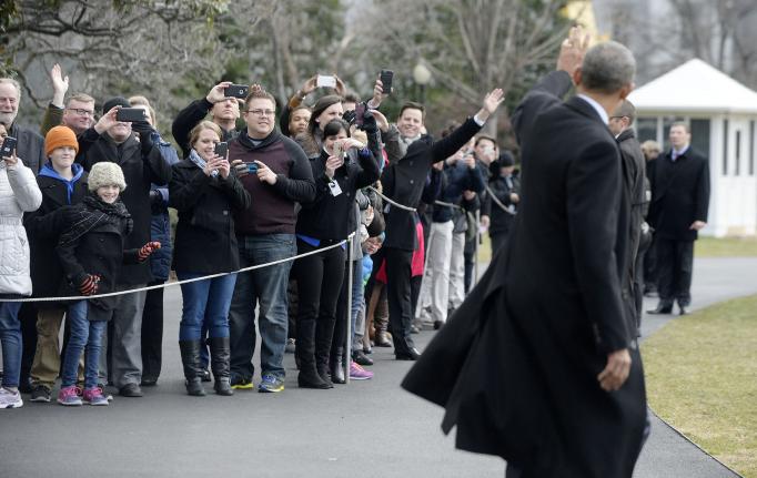 Obama returning to Illinois' capital at twilight of his political career, seeking unity