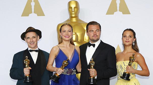 Di Caprio finally gets his Oscar Spotlight takes the award for Best