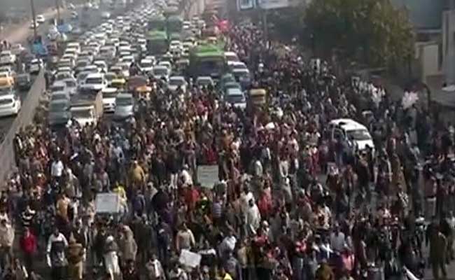 Civic Workers Block Highway Arvind Kejriwal Says He Has Solution