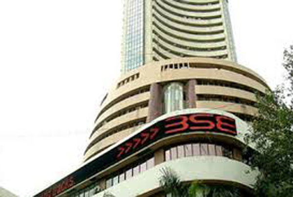 BusinessNews: Sensex gains 400 points to regain 23000-mark in early trade, Nifty reclaims 7100-mark