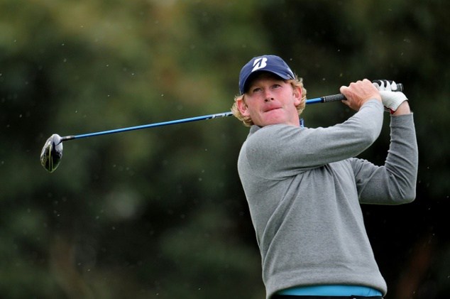 Brandt Snedeker tees off on the 17th hole during the final round of the Farmers Insurance Open at Torrey Pines South