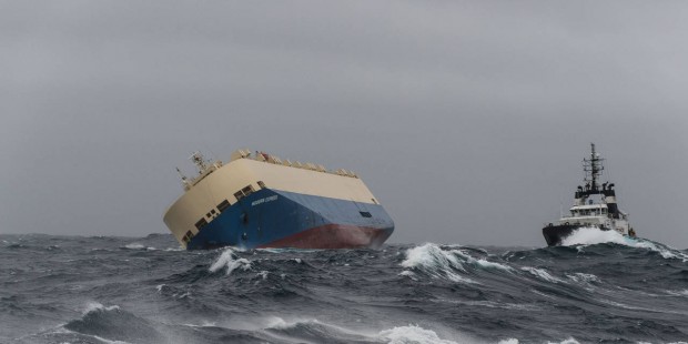 French rescue operations for drifting cargo still unsuccessful