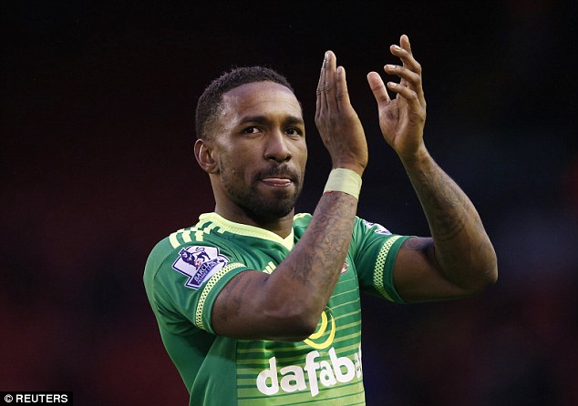 Sunderland striker Jermain Defoe believes they can avoid relegation in the manner that Leicester did last term