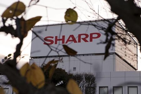 US-SHARP-RESTRUCTURING:Japan s Sharp accepts takeover offer but Foxconn says won t yet sign