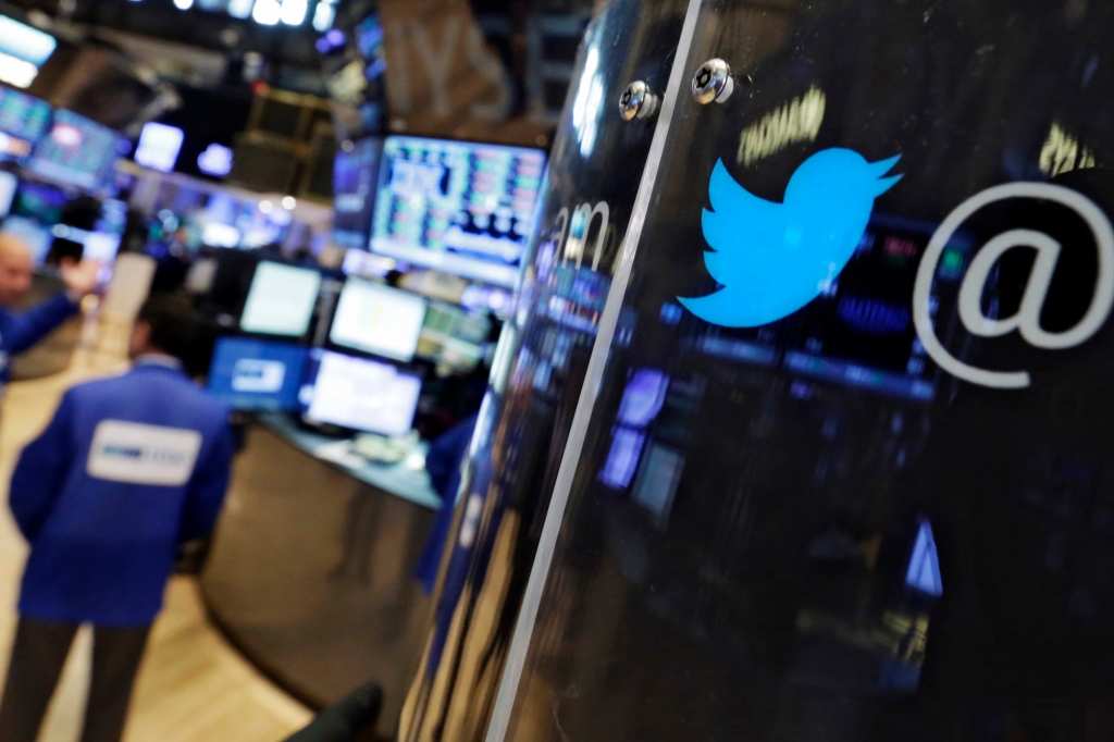 Twitter Hit By Falling Monthly Usage Numbers