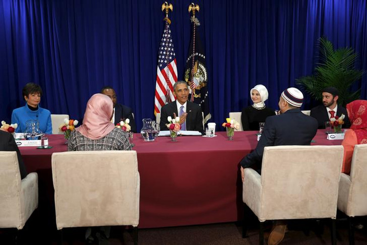 US President Barack Obama holds a roundtable with Muslim American community leaders at the Islamic Society of Baltimore mosque in Catonsville