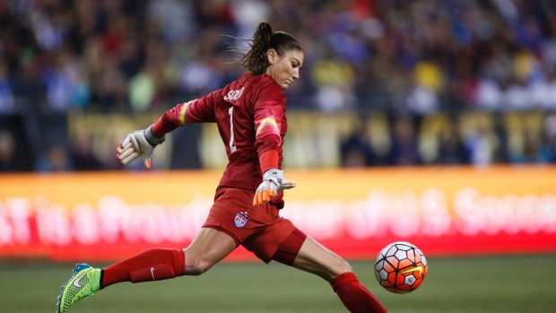 US women's football team goalkeeper Hope Solo would consider boycotting the Rio Olympics over Zika fears