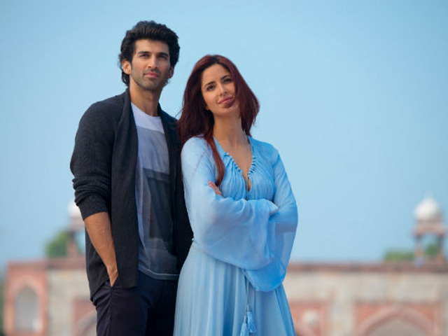 Katrina Kaif visits Salim Chisti's shrine at Fatehpur Sikri