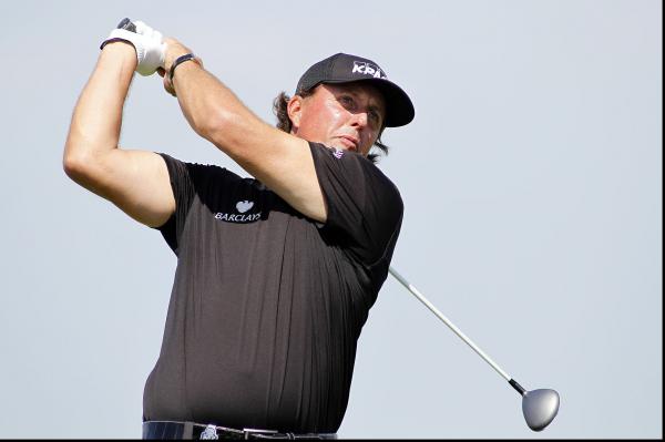 Reavie's putting carries him to lead