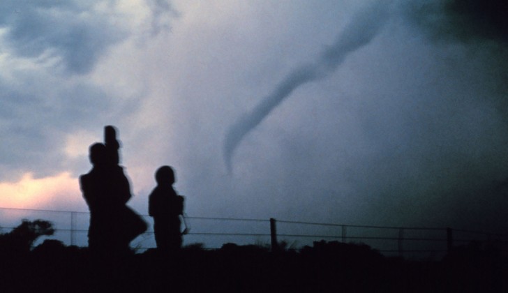 Extreme Weather Tornado Damage In Mississippi 12 Alabama Counties Under Tornado Watch