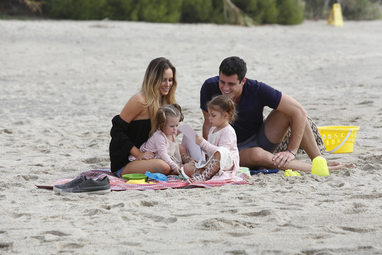 Amanda brought her girls to the beach to meet Ben. It made for pretty