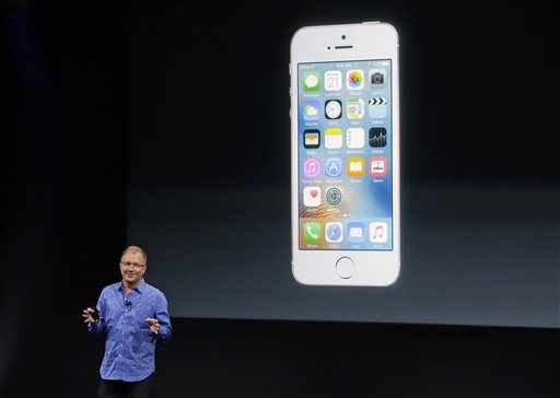 Greg Joswiak vice president of iOS iPad and iPhone product marketing announces the new iPhone SE at Apple headquarters Monday