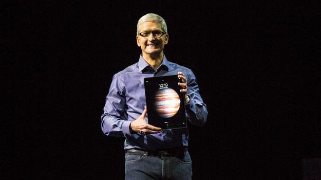 Tim_Cook_iPad_Pro