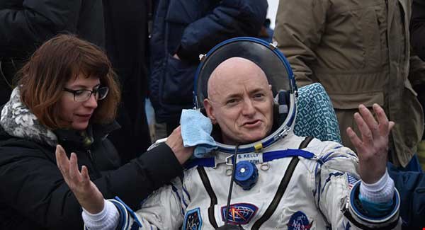 Scott Kelly Safely Returns to Earth after 340 Days in Space