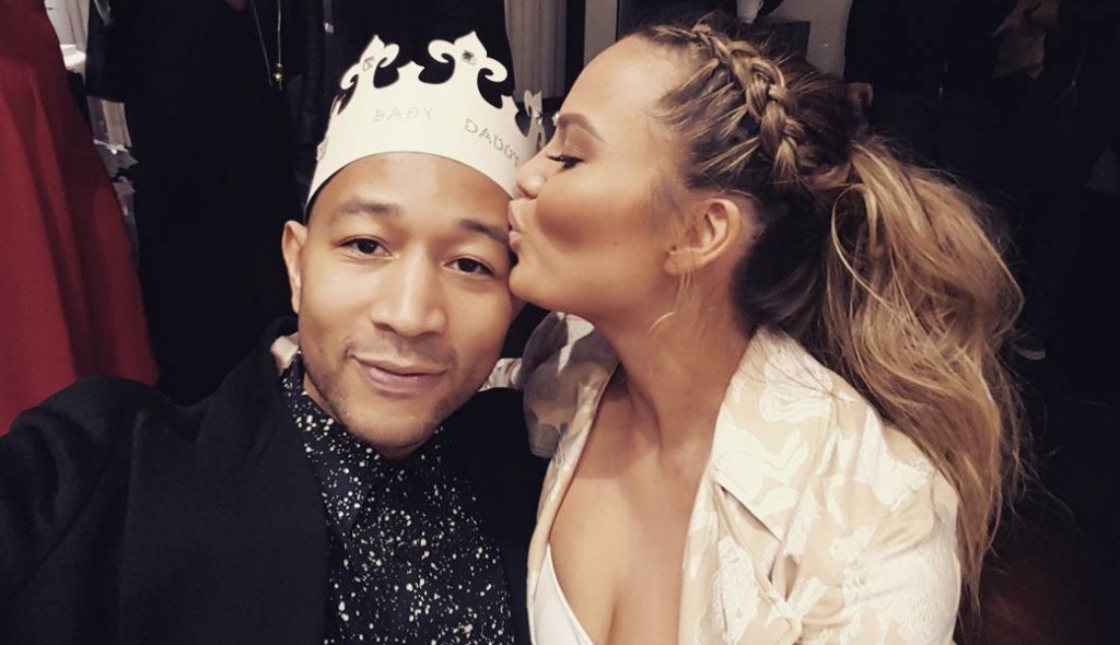 Chrissy-Teigen-And-John-Legend-Baby-Shower-M2woman